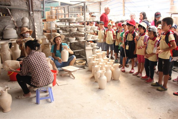 Bat Trang Pottery Village Hanoi Tour