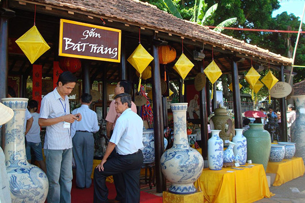 Bat Trang Pottery Village Hanoi Tour